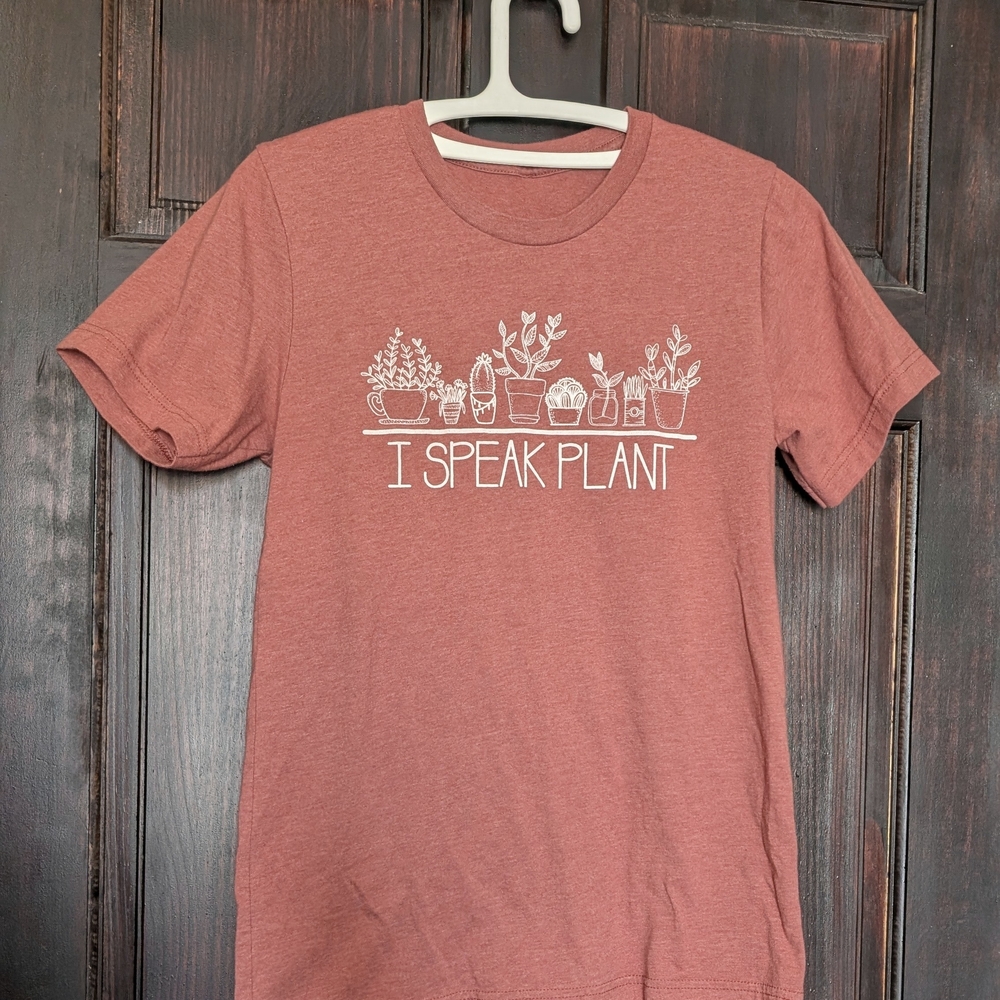 SOLD - Plant Lovers Graphic T-shirt I SPEAK PLANT